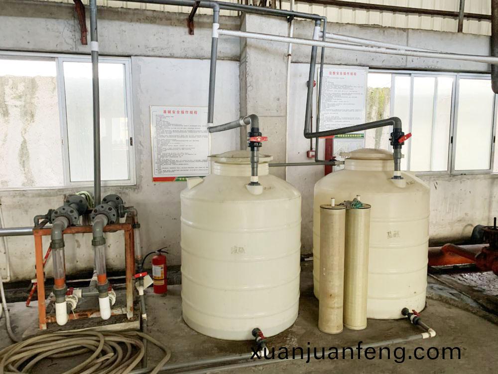 槑(mei)州(zhou)某某紙(zhi)業80m3ph除鹽水係統現場圖(tu)片