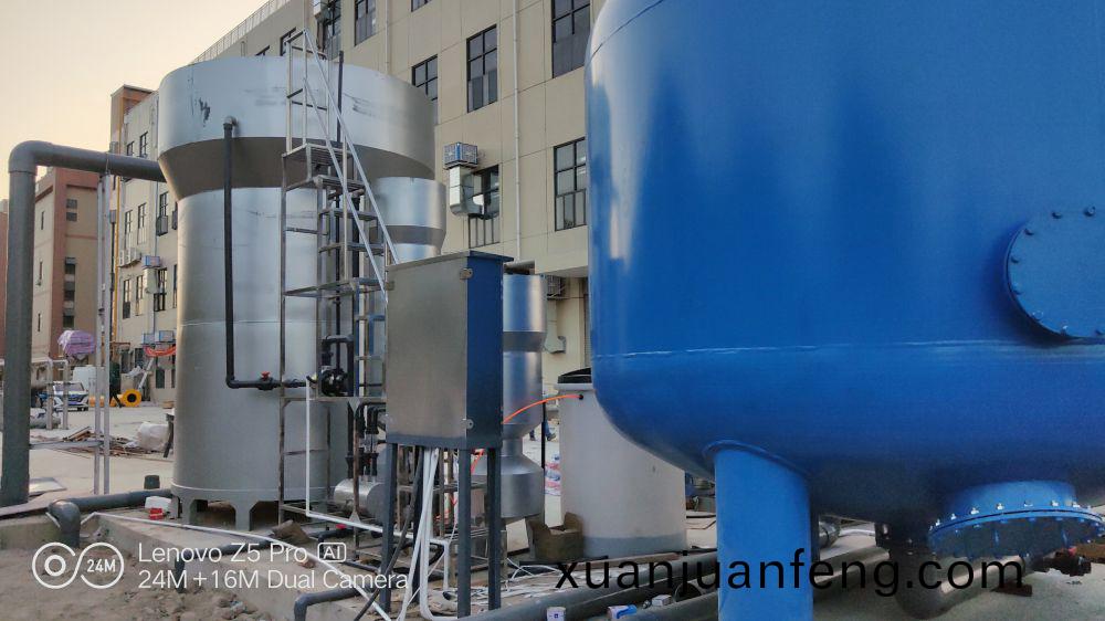 廣東某(mou)某(mou)紡織100噸(dun)輭(ruan)化(hua)水(shui)工程