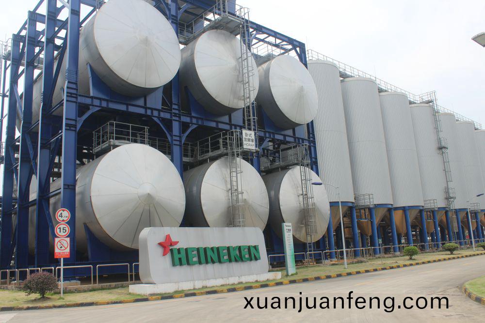 廣州某(mou)某(mou)啤酒(jiu)100噸過濾(lv)輭(ruan)化水(shui)工程(cheng)